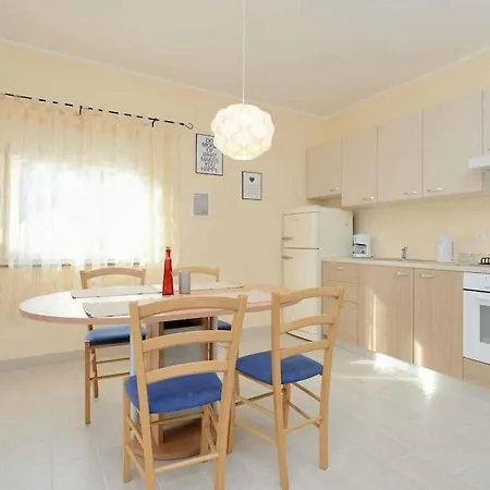 Lovely Child-friendly In Near Sea *