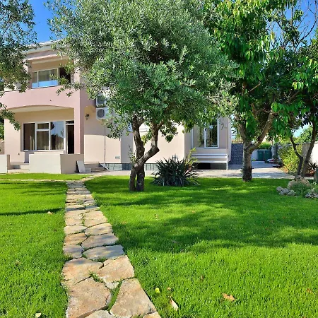 וילה Lovely Child-friendly In Near Sea