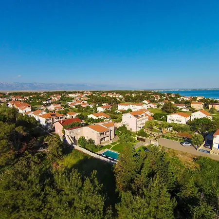 Lovely Child-friendly In Near Sea
